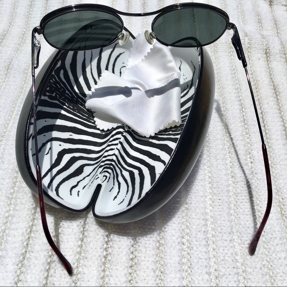Roberto cavalli 100% Authentic - Picture 2 of 7